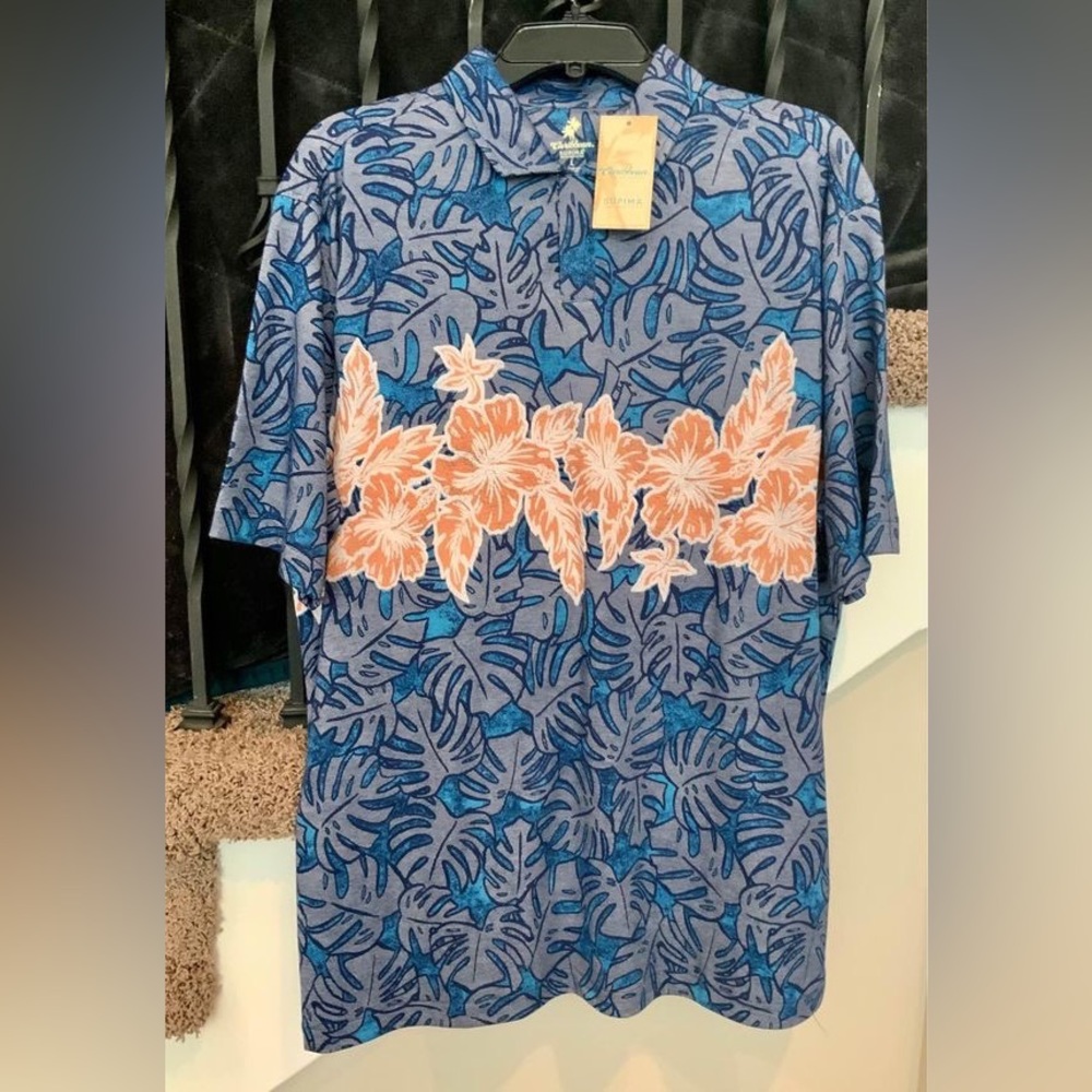 Men’s BRAND NEW Size Large Short Sleeve Shirt.  #1558